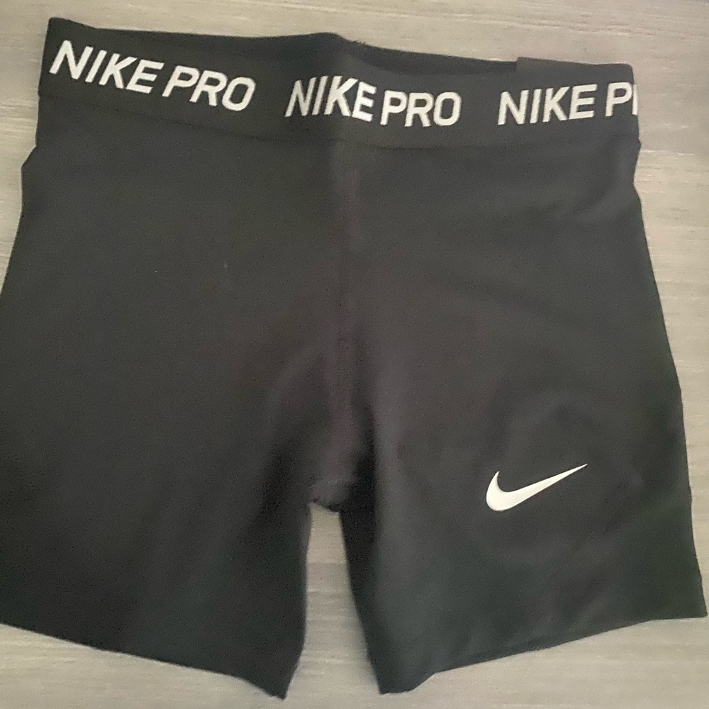 Girls Nike Pros